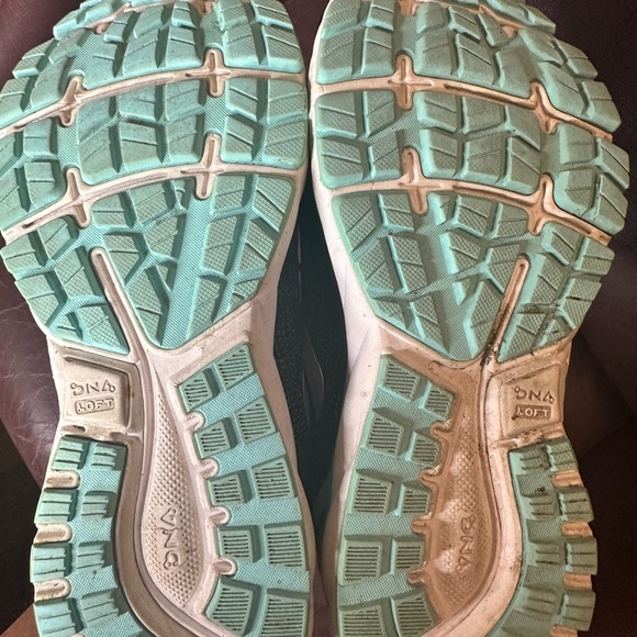Brooks Blue and Green Athletic Shoes with Cushioned Support - Picture 5 of 6